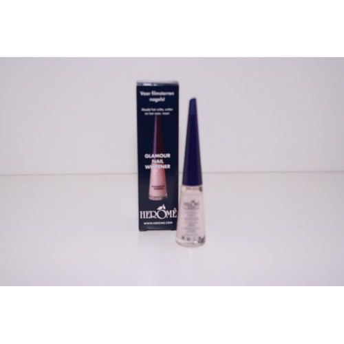 Glamour nail whitener